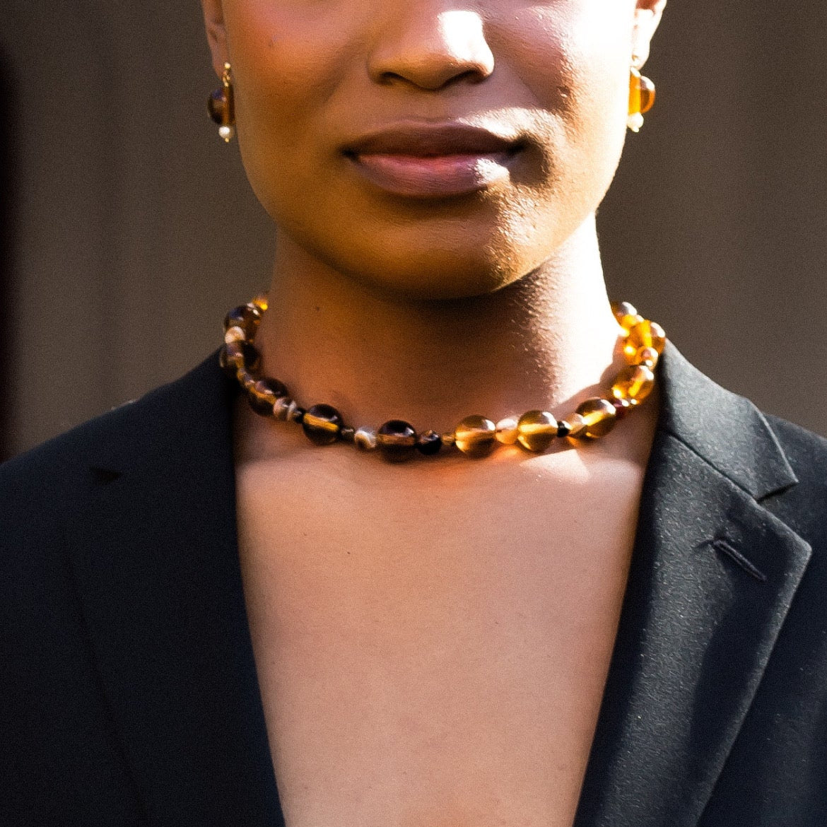 Demeter with Detachable Baroque Pearl